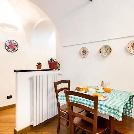 Bed & Breakfast L'Erica Finale Ligure Exterior foto