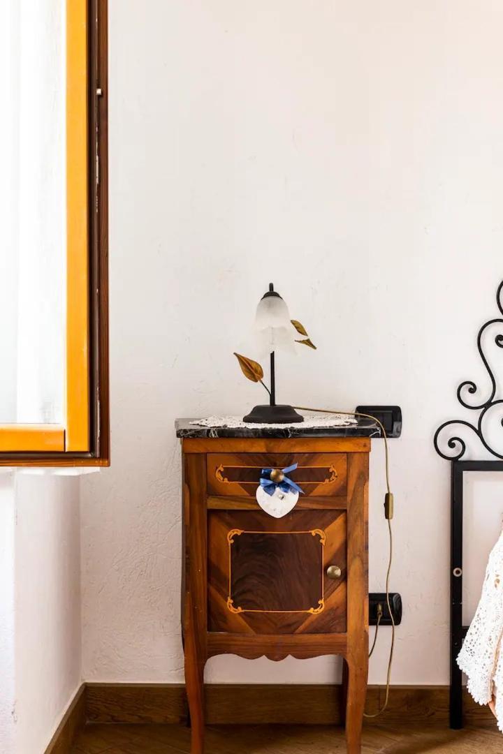 Bed & Breakfast L'Erica Finale Ligure Exterior foto