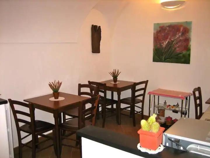 Bed & Breakfast L'Erica Finale Ligure Exterior foto